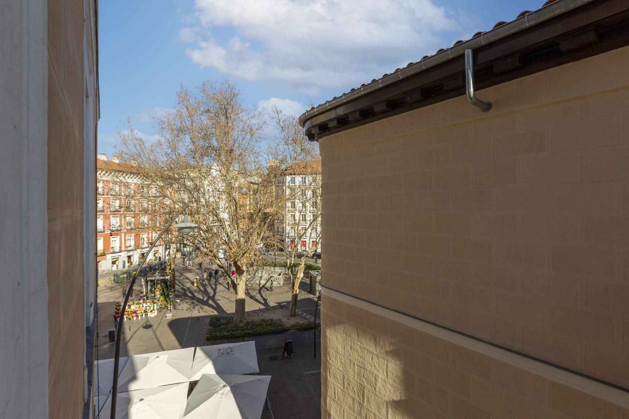 Sol Y Tirso Rooms Madrid Exteriör bild