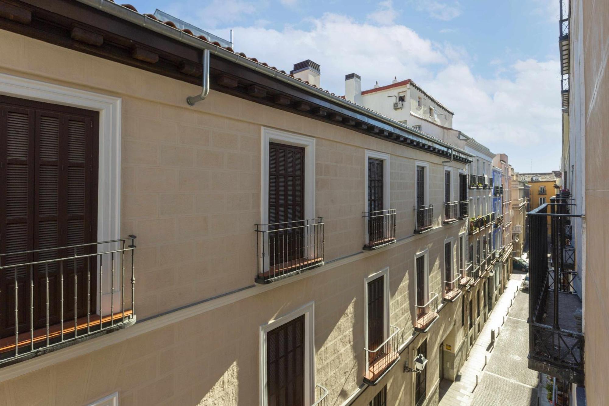 Sol Y Tirso Rooms Madrid Exteriör bild